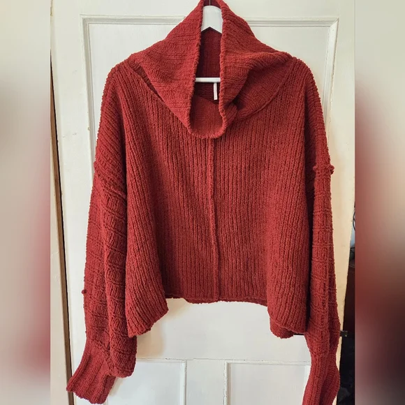 NWTs Free People Sweet Cranberry Be Yours Pullover Cowl Neck Sweater Cropped XL - Picture 1 of 9